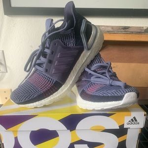 Adidas Ultraboost 19’ NWT Raw Indigo/Shock Red 8.5